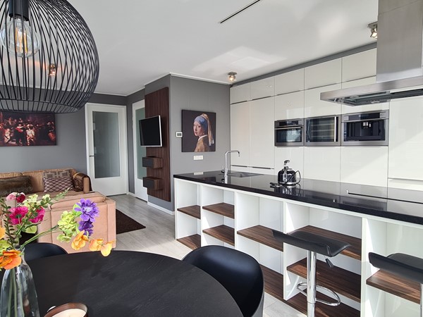 Medium property photo - Halvemaanpassage 87, 3011 DL Rotterdam
